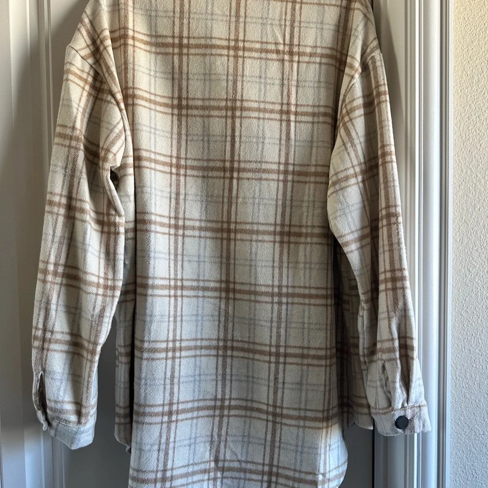 Plaid Button-Up Jacket - Picture 6 of 9
